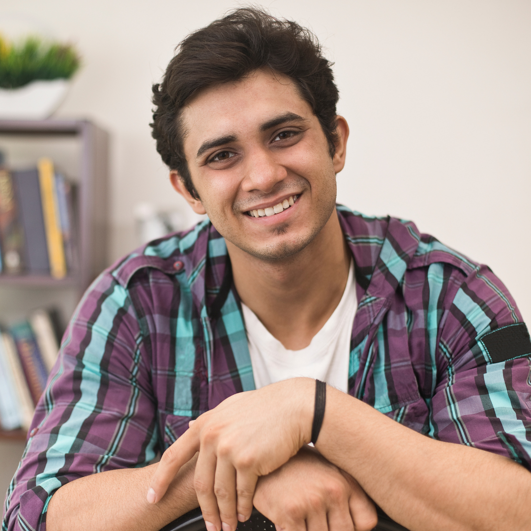 <em>Andres G.</em>
